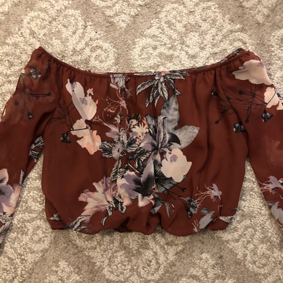 Floral Off the Shoulder Top - Picture 2 of 4